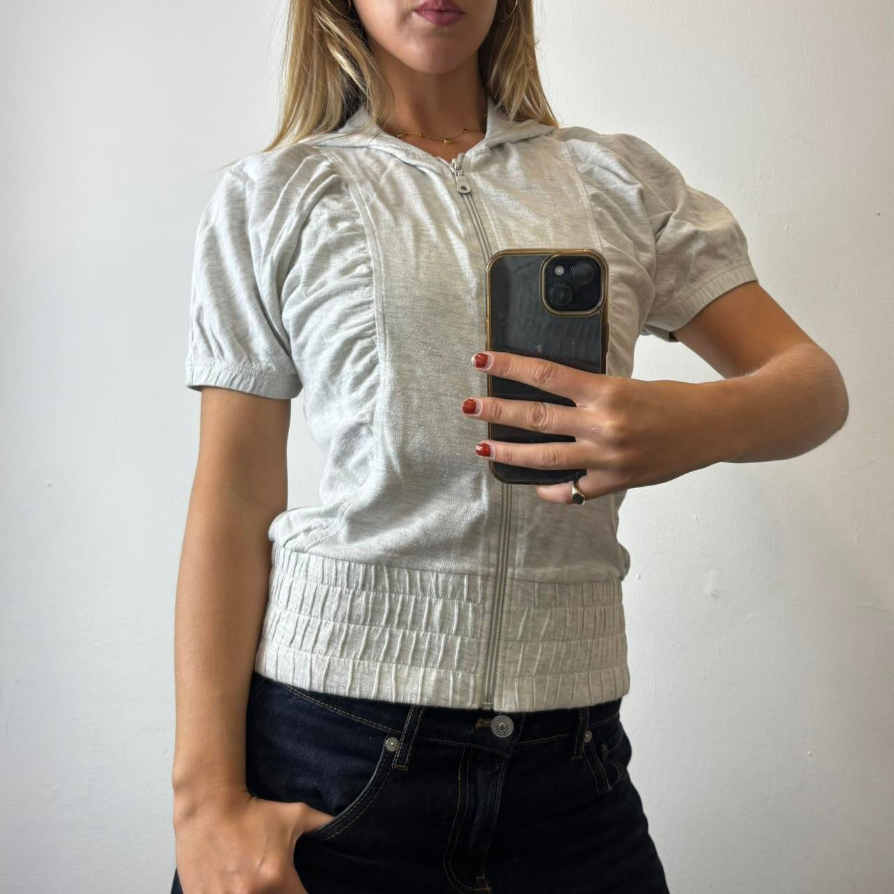 zip up top