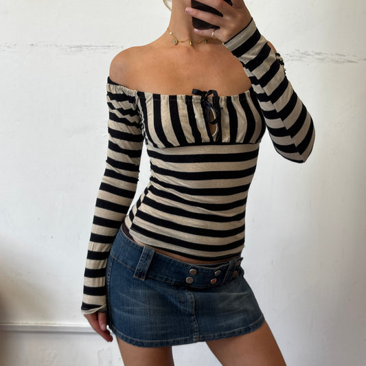 button belt shirt top