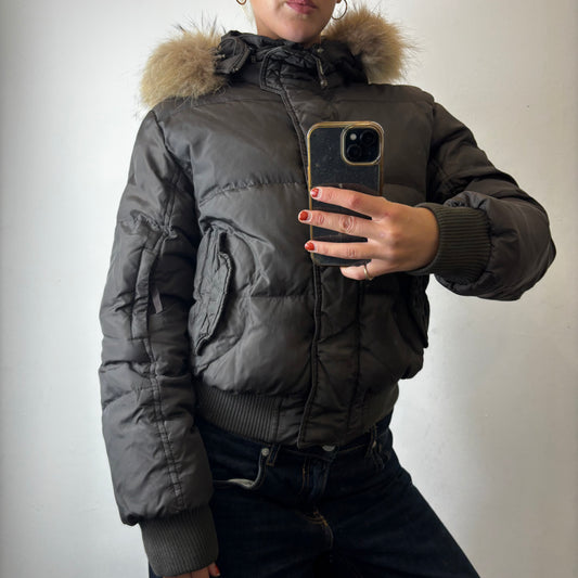 brown puffer