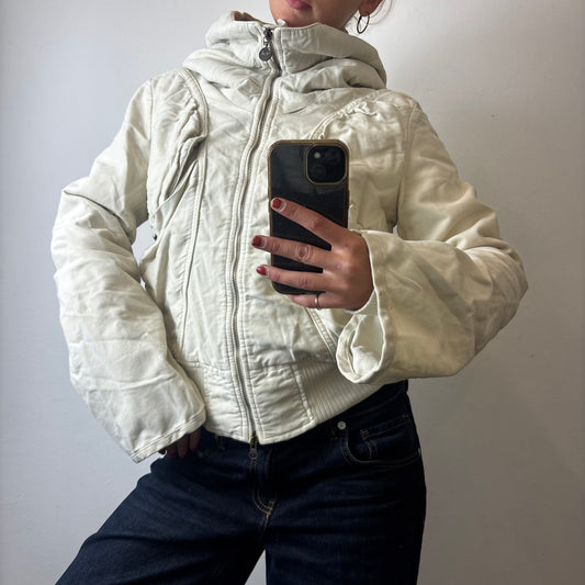 white puffer