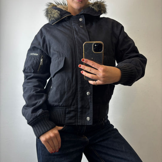 black puffer